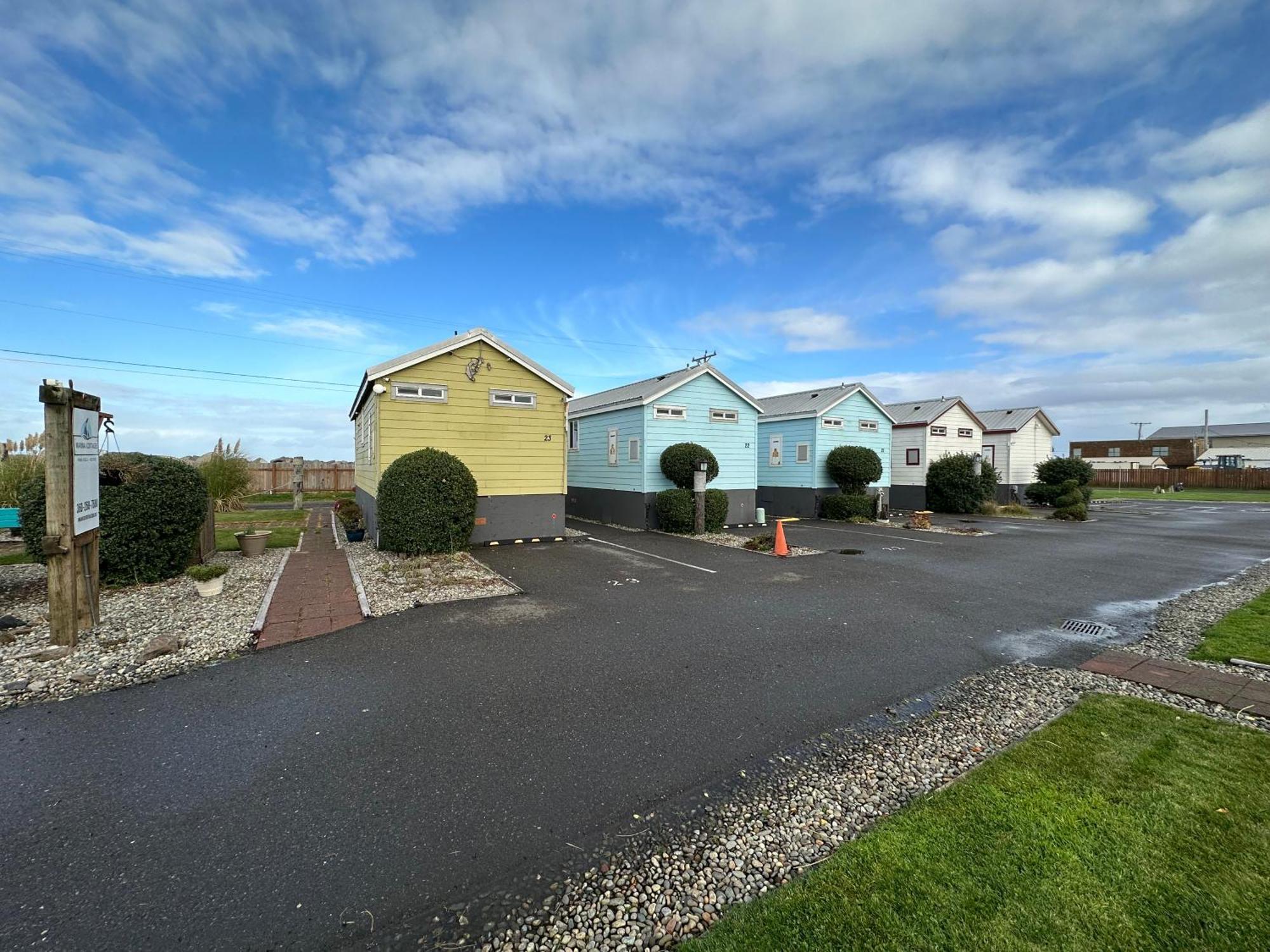 Westport Marina Cottages Exterior foto