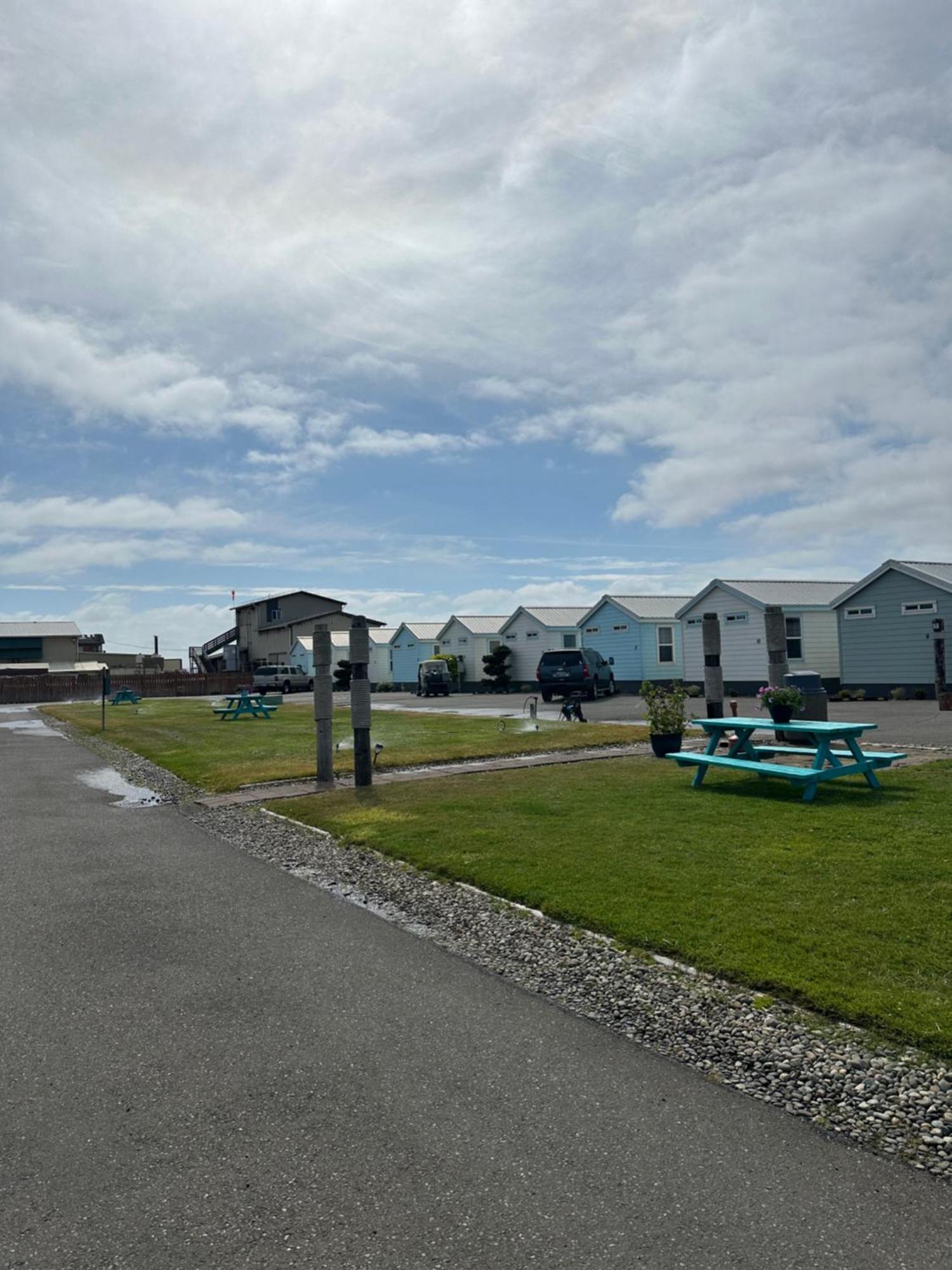 Westport Marina Cottages Exterior foto
